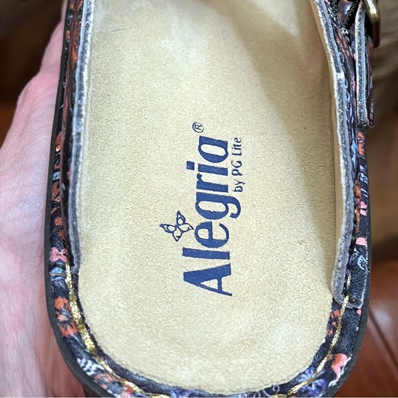 🆕Alegria Classic Clog Navy Multi Floral Euro Sz 41 US 10.5-11 New In Box - Picture 4 of 8